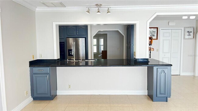 Building Photo - 8625 Vista Shores Ct