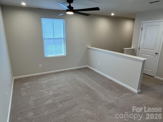 Building Photo - 4320 Bowline Dr