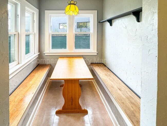 Building Photo - 40 Page St NE