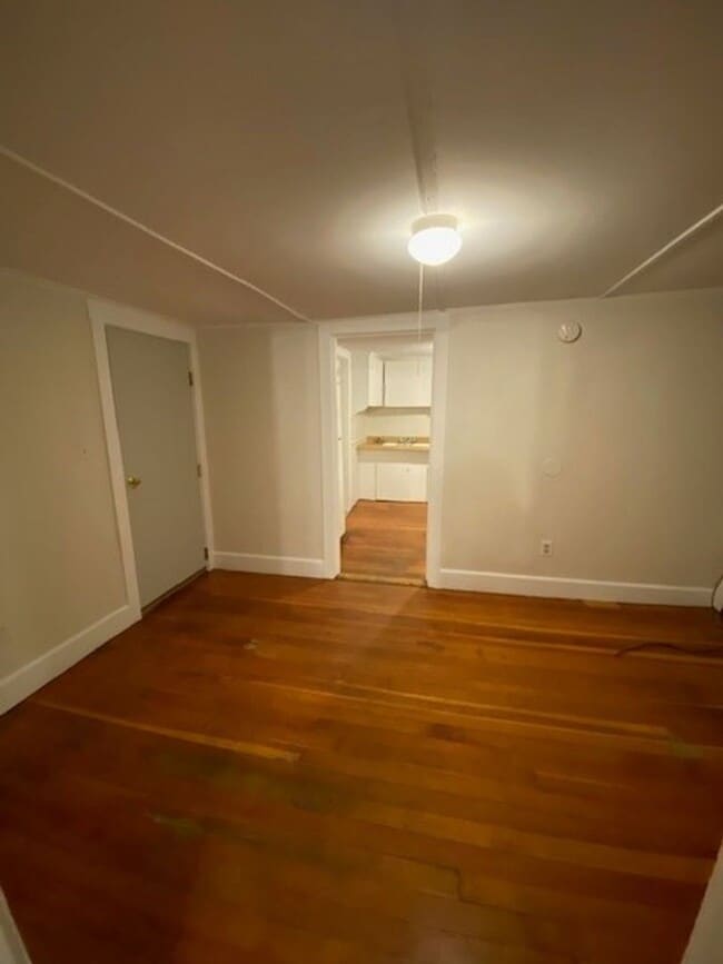 Building Photo - 1BR/1BA Available Now!!
