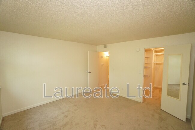 Building Photo - 1836 S Pitkin Cir