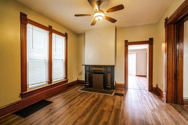 Building Photo - 1250 Indianola Ave