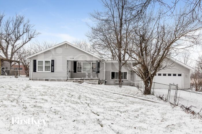 Primary Photo - 11118 N Locust St