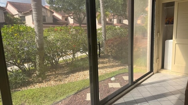 Building Photo - 5195 Europa Dr