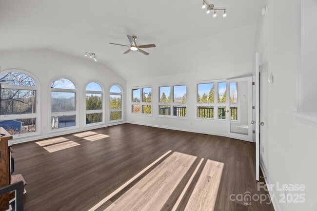 Building Photo - 130 Boulder Dr