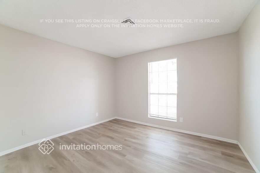 Building Photo - 12522 N 85th Ave