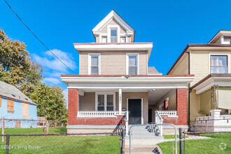 Building Photo - 1821 Grand Ave