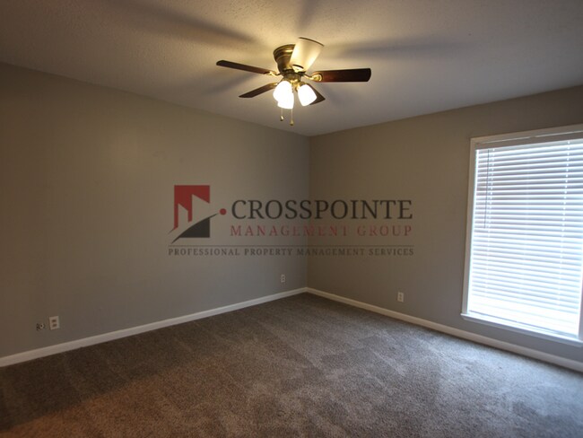 Building Photo - 2 Bed 2 Bath Apartment in Central Tyler!