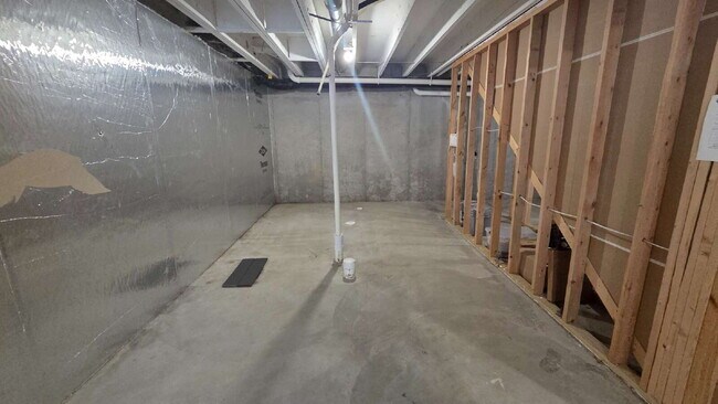 Building Photo - New build in New Brighton - 3 bedrooms in Mounds View School District MOVE IN READY