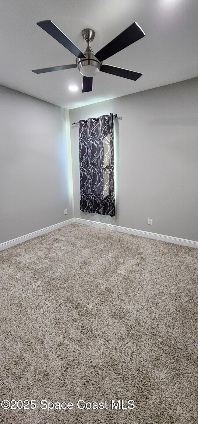 Building Photo - 7308 Bluemink Ln