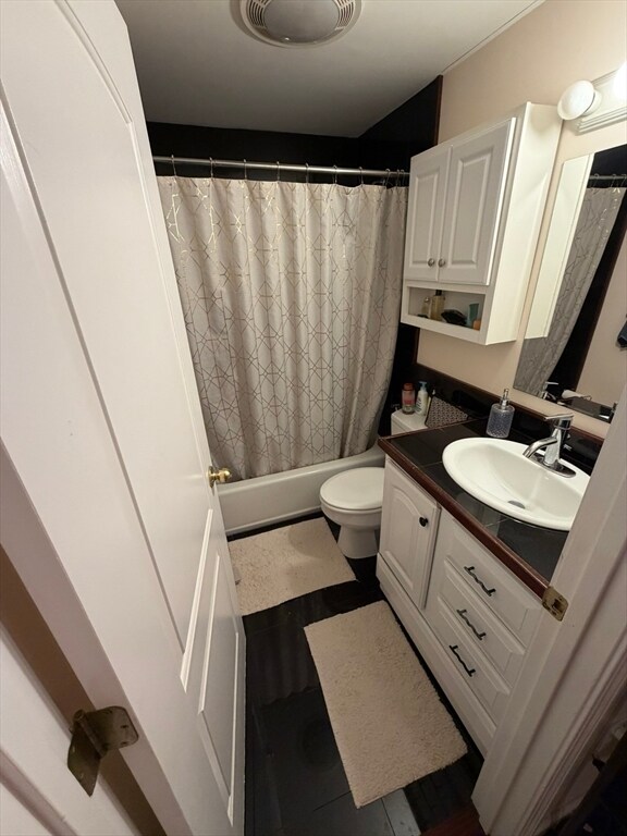 Building Photo - 46 Roberts Dr