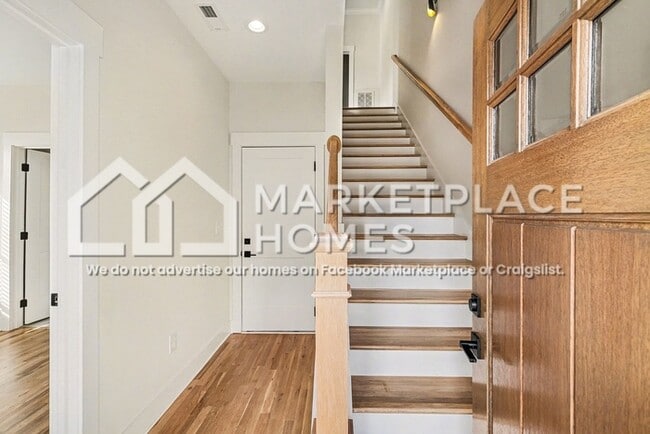 Building Photo - 978 Dozier Pl