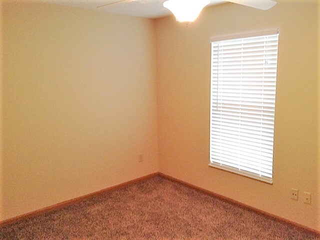 Building Photo - 2358 Rosina Dr