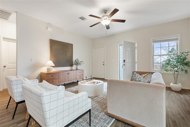 Building Photo - 7101 Spirit Hill Rd