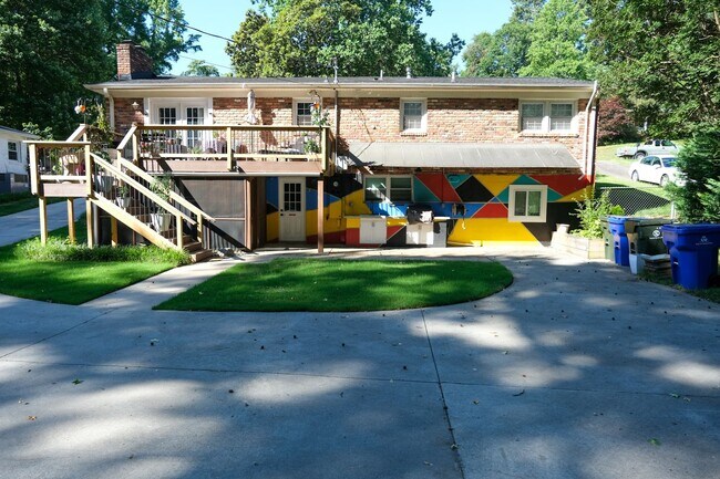 Building Photo - 27 Swanson Ct