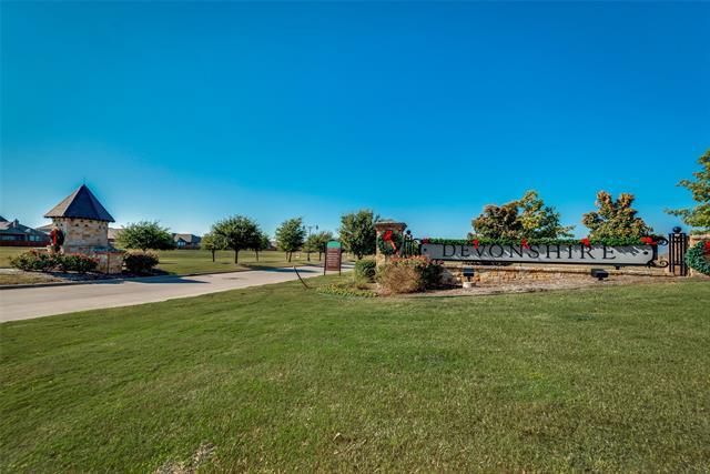 Building Photo - 1016 Somerset Cir