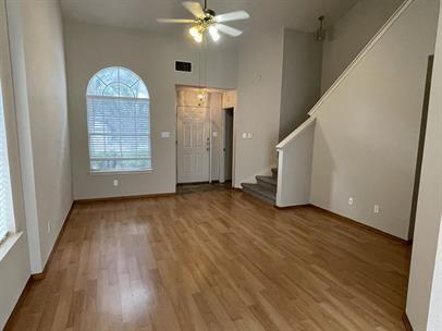 Building Photo - 9236 Vigen Cir