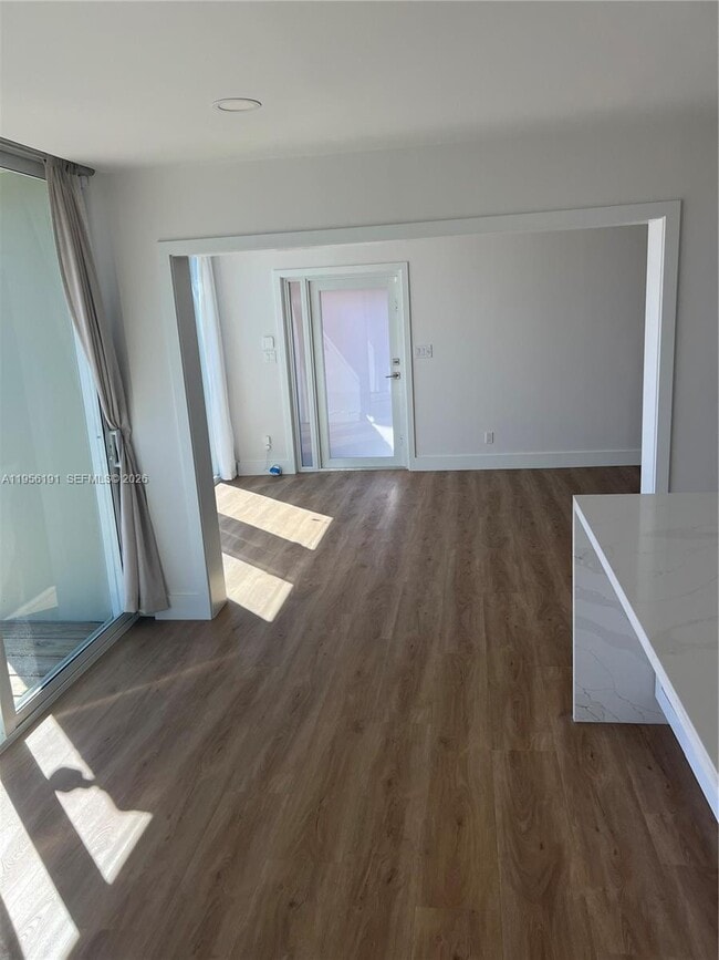 Building Photo - 6484 Miami Lakes Dr