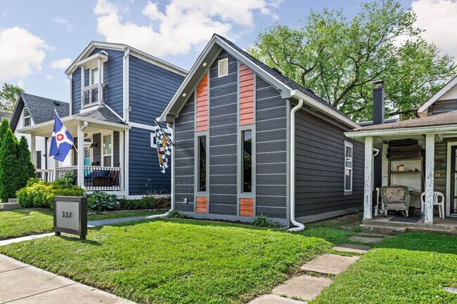 Building Photo - 337 Sanders St