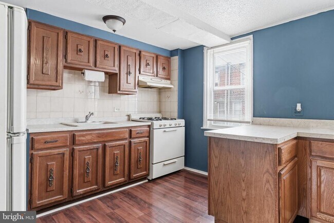 Building Photo - 4802 Alcott St