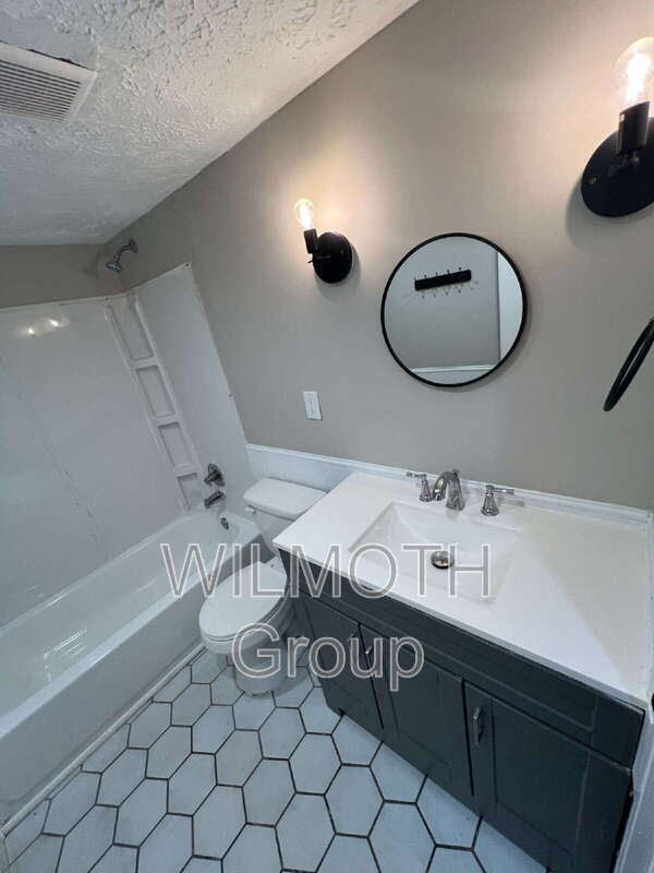 Building Photo - 7171 E 48th St