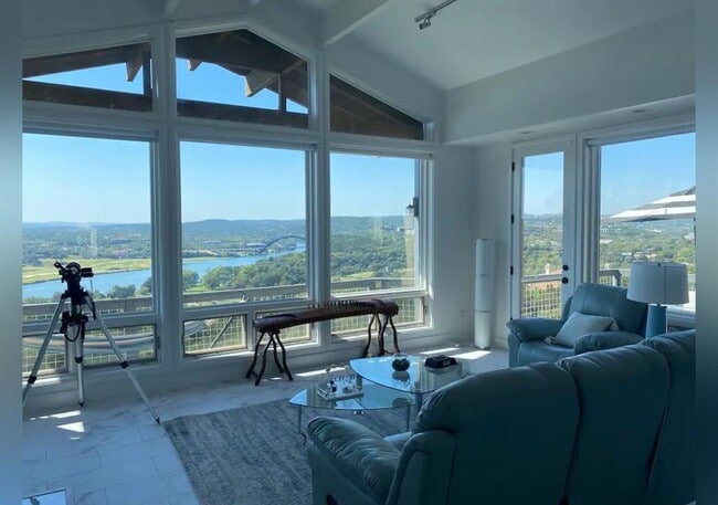 Building Photo - 5924 Lookout Mountain Dr