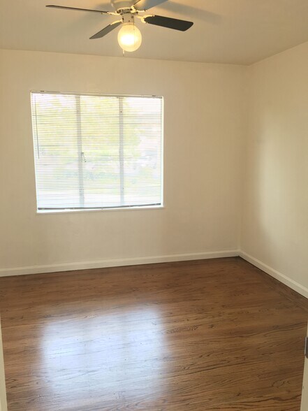 Bedroom 2 - 10526 Link Street