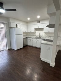 Building Photo - 12 Klondike Ct