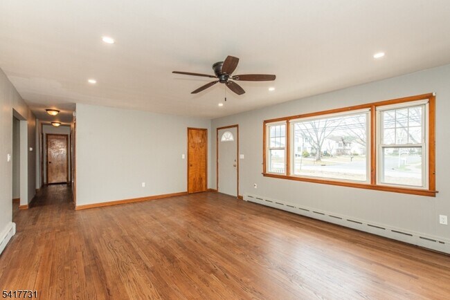 Building Photo - 129 Ryerson Rd