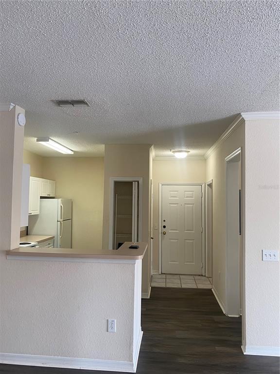 Building Photo - 18001 Richmond Pl Dr