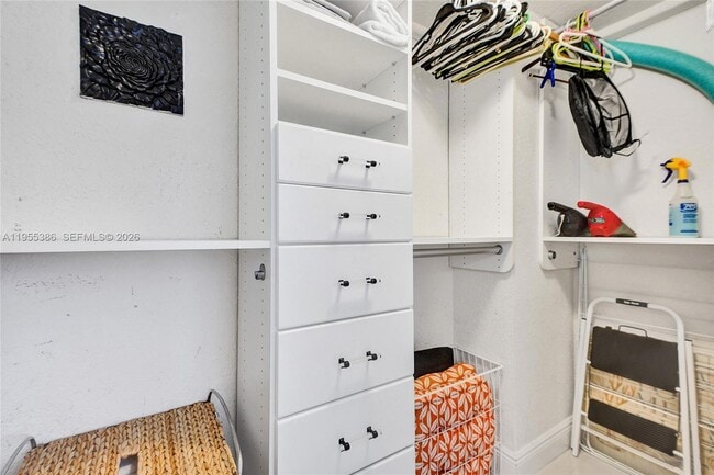 Building Photo - 2501 S Ocean Dr