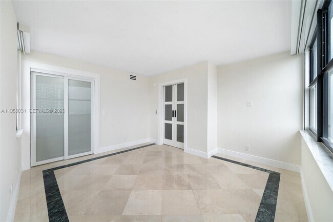 Building Photo - 2301 S Ocean Dr