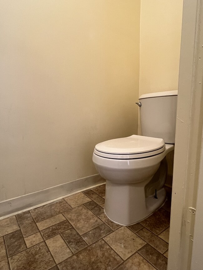 Building Photo - 384 S Ironton St