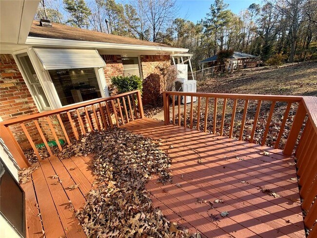 Building Photo - 1648 Hammond Woods Cir SW