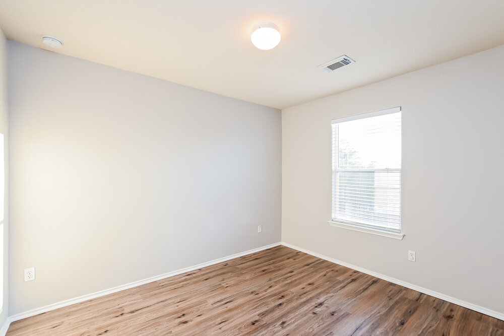 Building Photo - 7727 Painted Desert Dr