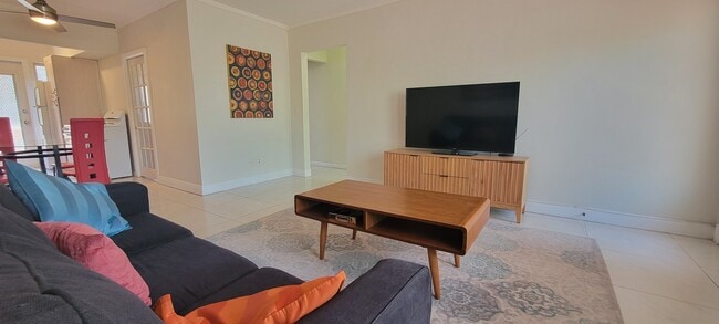 Building Photo - American Gardens Condominiums