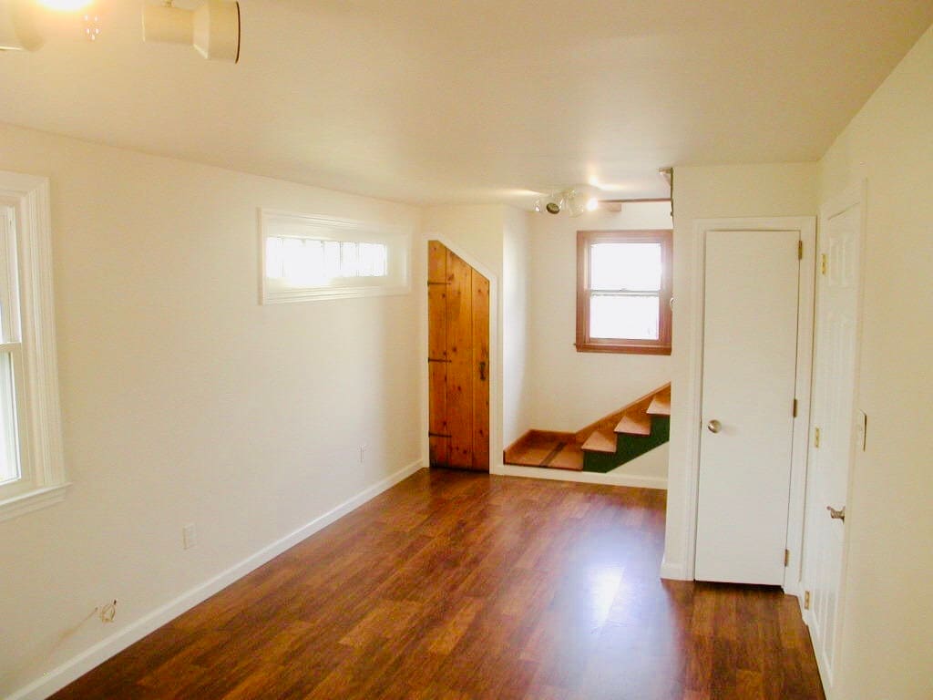 Lots of natural light - 23 Fairlawn Ave