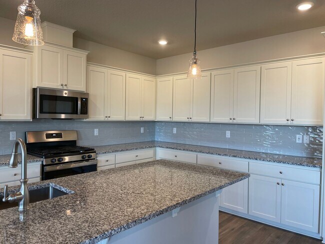 Building Photo - NEWER 4 Bed 2.5 Bath Home! Located near the Ridgefield Outdoor Recreation Center, equestrian faci...