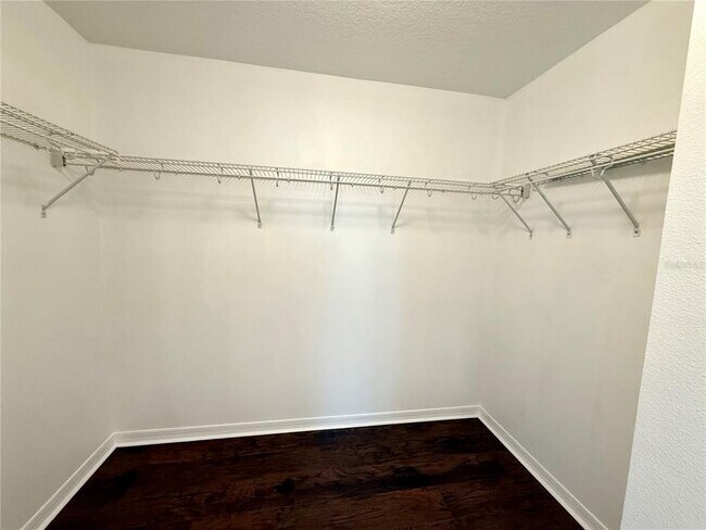 Building Photo - 6060 Roseate Spoonbill Dr