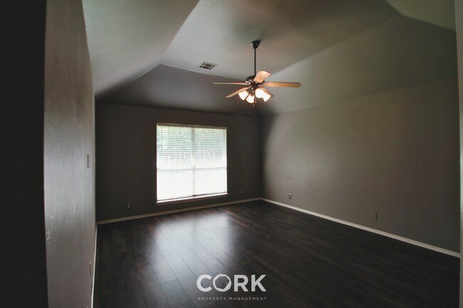 Building Photo - 2808 Stonebrook Rd