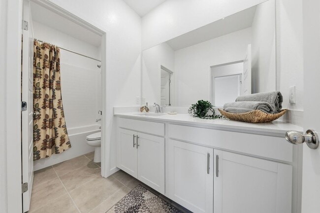 Building Photo - BRAND NEW, NEVER-LIVED-IN Lennar Corner Unit — 4 Bed / 3 Bath with Premium Upgrades!