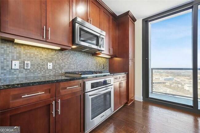 Building Photo - 270 17th St NW