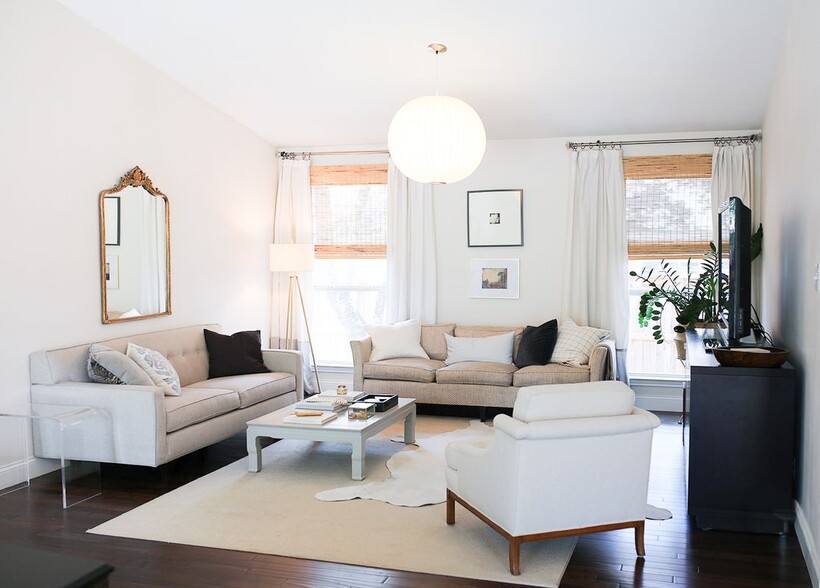 Primary Photo - 14042 Oakhill Way