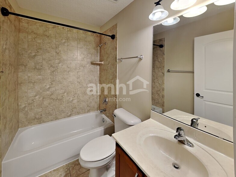 Building Photo - 705 Turkey Point Dr