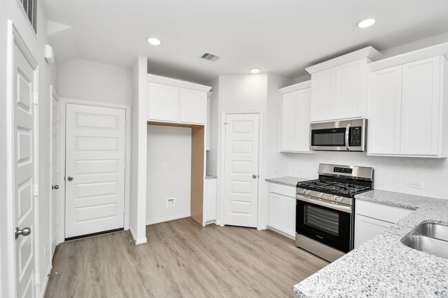 Building Photo - 1534 Revolution Way