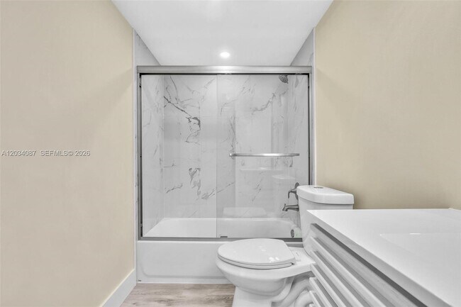 Building Photo - 9124 Collins Ave
