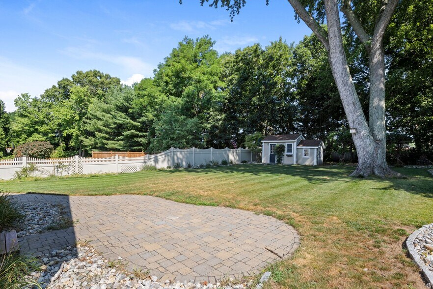 Building Photo - 89 Campbell Ave