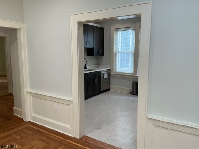 Building Photo - 176 Weequahic Ave