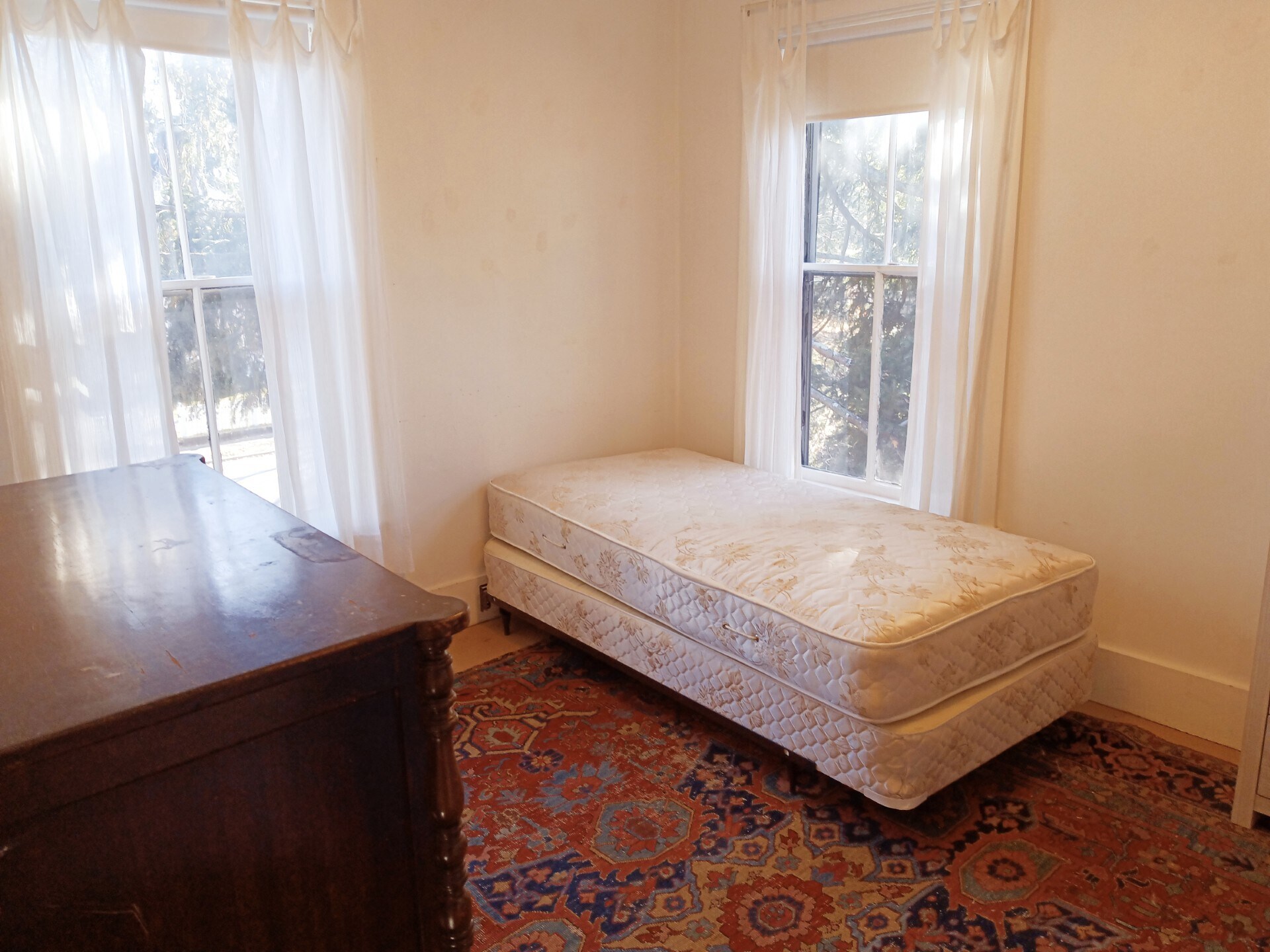 Building Photo - 53 Crescent Ave