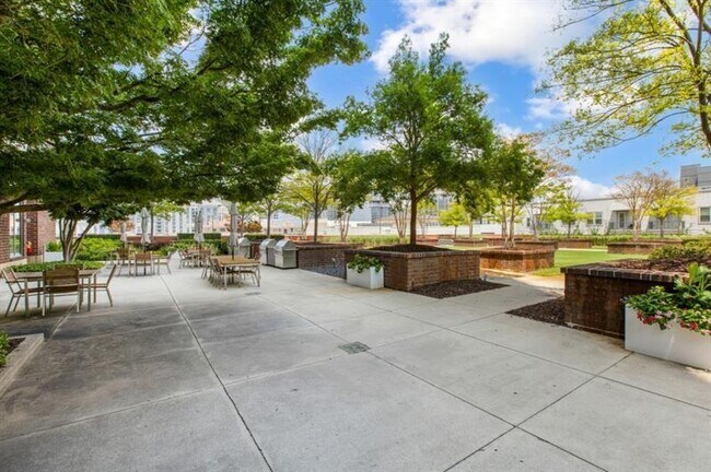 Building Photo - 285 Centennial Olympic Park Dr NW